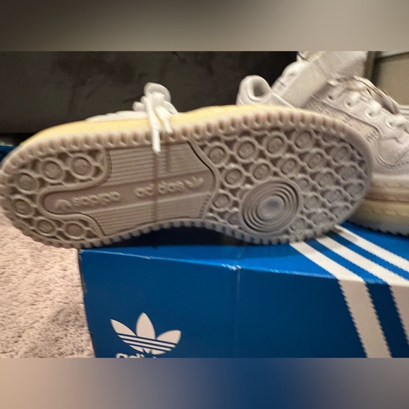 New Triple Platform Low Adidas - Picture 6 of 6